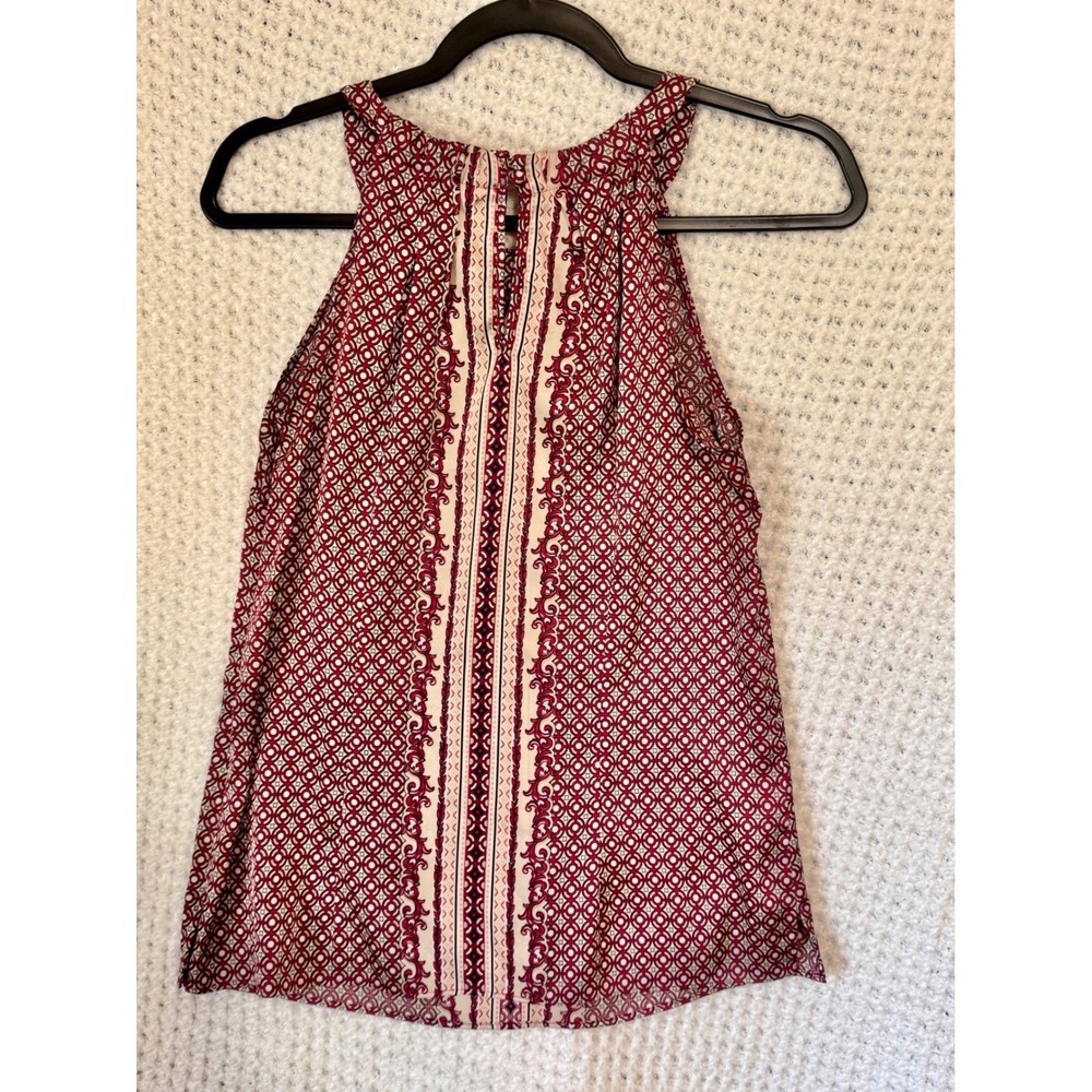 White‎ House Black Market XS Tank Top Sleeveless Red Geometric Blouse